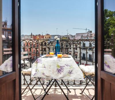 Triana Sky View by Valcambre