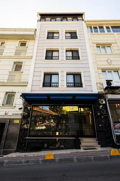 Harbour Suites Old City