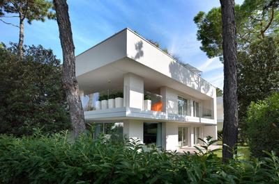 Summer Villas