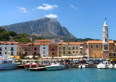 By the sea in Scario
