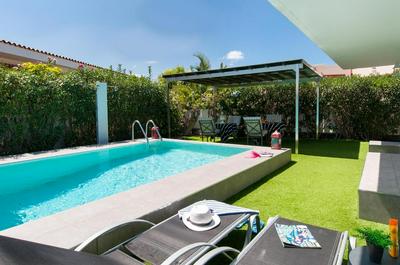 Beach House with private pool in San Agustín ET2 by VillaGranCanaria