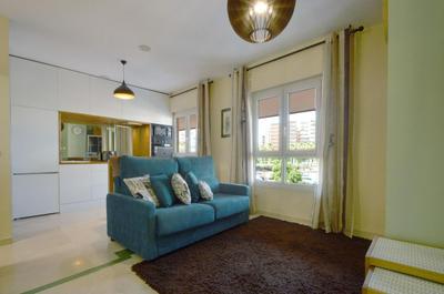 Moderno apartamento frente a la playa y el centro