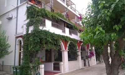Beachfront Comfort Apartments SINAJKO
