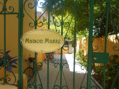 Maison Masse - Historic Residence with Private Courtyard