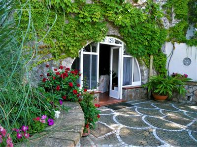 villa le olivine