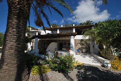 Case Quattrocchi - Giardino e Terrazzi con vista Panoramica sul Mare, Etna e Vulcano