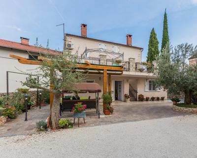 Apartment Macan