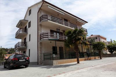 Apartments Rajna