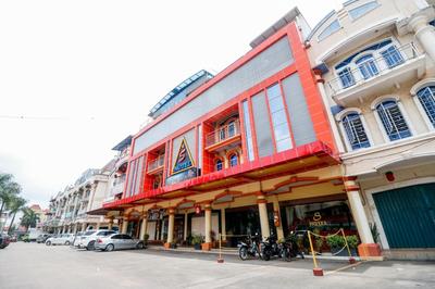 RedDoorz Plus near DC Mall Batam