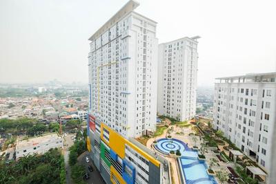 Cozy 2BR Bassura City Apartment By Travelio