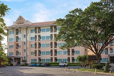 C-House & Residence Hotel Amata City