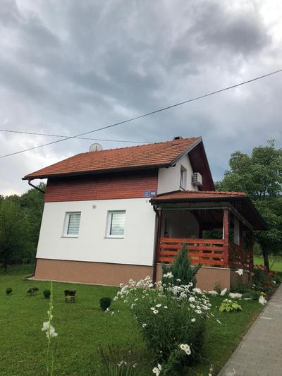 D.I.M. Holiday House