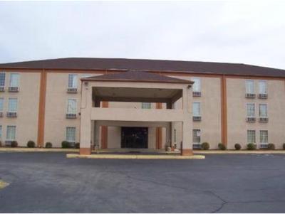 American Inn Evansville East