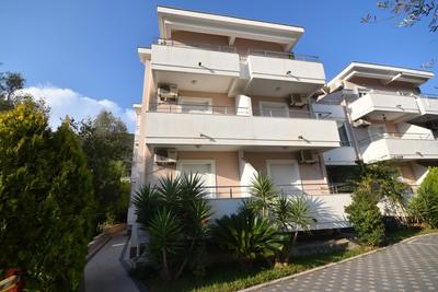 Apartment Sun Village Goran
