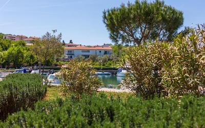 Apartment Trava just a few steps from the seaside
