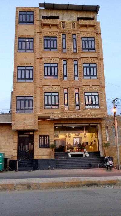 Hotel Radhika