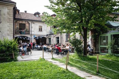 Un posto a Milano - guesthouse all'interno di una cascina del 700
