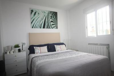 LITTLE PEACEFUL RETREAT Room with bath, Heating, Terrace, Free Wifi Fridge Easy parking