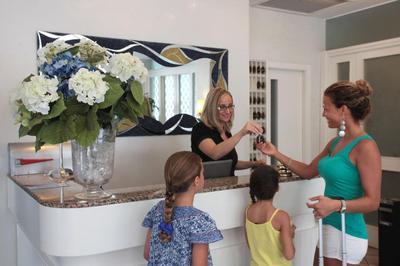 Family Hotel Antibes -50m dal mare -