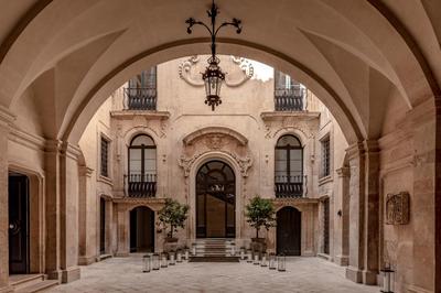 La Fiermontina Palazzo Bozzi Corso Hotel
