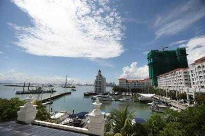 The Straits Quay Marina by Messina Clive