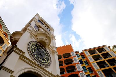 Venetian Poseidon Pool Hotel