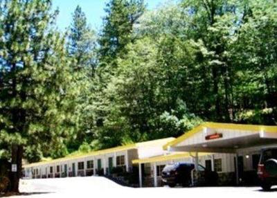 Golden Chain Motel