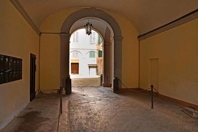 Stilmoderno Nice Apartment in Siena's Historic Center, Just Steps from Piazza del Campo