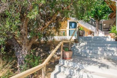 Agrilos Sea View House