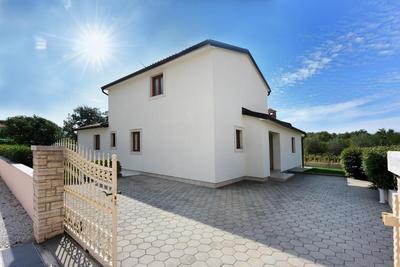 Villa Kmacici 376