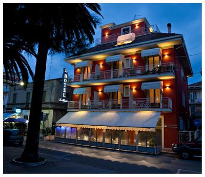 Hotel lo Squalo