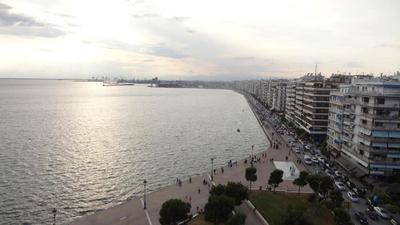 Infinity Sea View Apartment Central