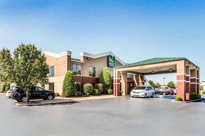 Quality Suites Paducah I-24