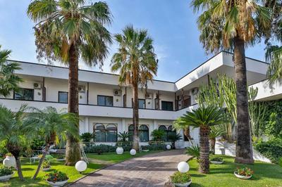 Hotel Delfa