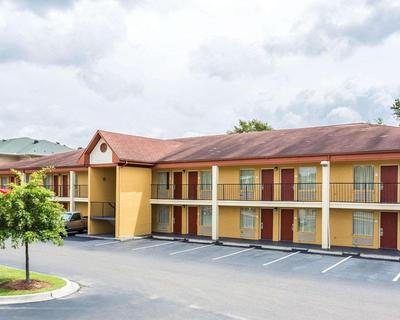 Econo Lodge Coliseum, 写真 2