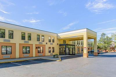 Red Roof Inn & Suites Middleborough