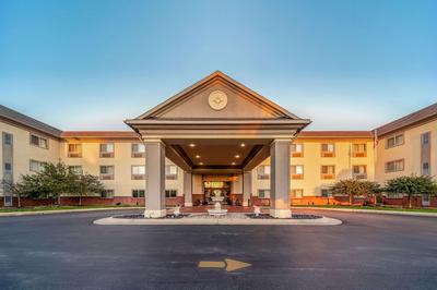 Quality Inn & Suites Hannibal West