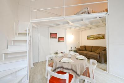 Vicolo Ostuni - tra la piazza e il mare