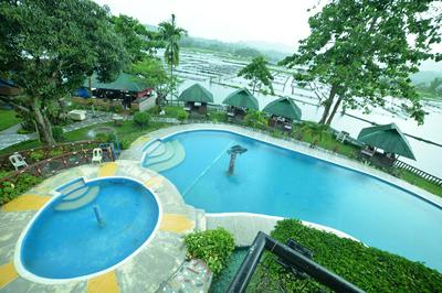 Sunrise Garden Lake Resort