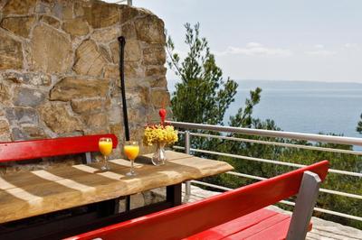 Ark Beach Apartments