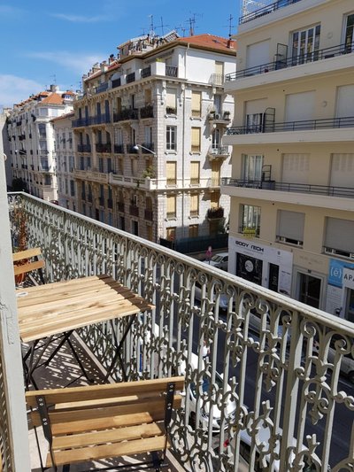 Cosy central studio Nice Rossini large balcony