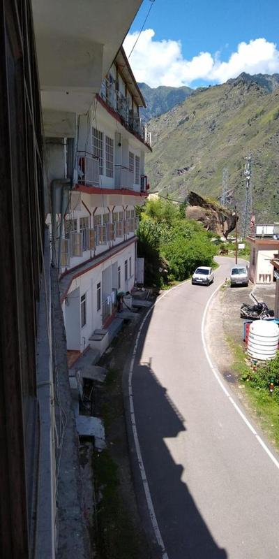 Hotel Auli D