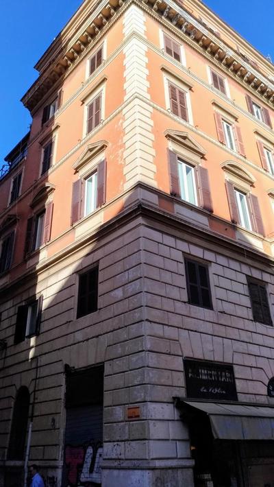 Nicolas Inn