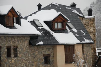 TU APARTAMENTO EN FORMIGAL-PANTICOSA SALLENT-Escarrilla