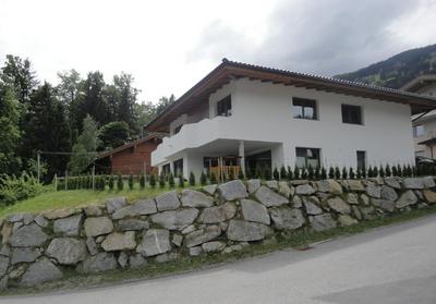 Apart Bergwärts