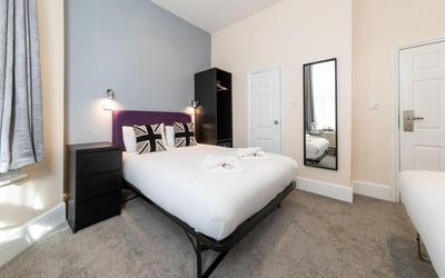 Royal London Hotel By Saba