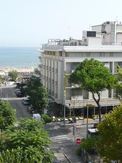 Hotel Majorca sul Mare in centro a Riccione con Area Fitness