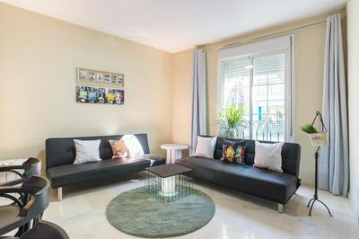 GR2-Large Groups Apt-Walking Distance To Old Town