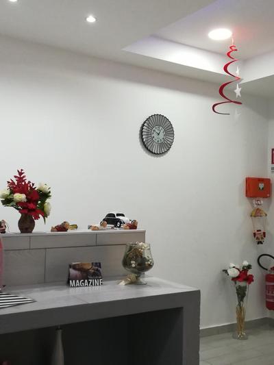 Neapolis center