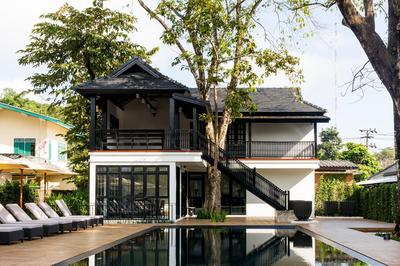 MORA Boutique Hotel